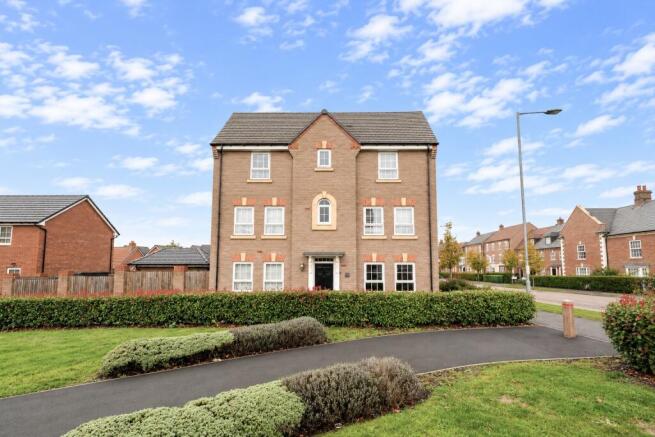 4-bed house on Tay Road, Lubbesthorpe, Leicester, Leicestershire, £320,000