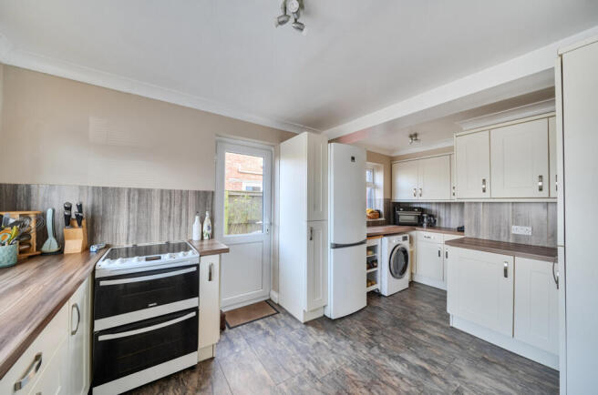 14235401369a99173342b6