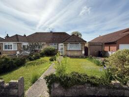 2, Village Close, Kirby Cross CO13 0PF