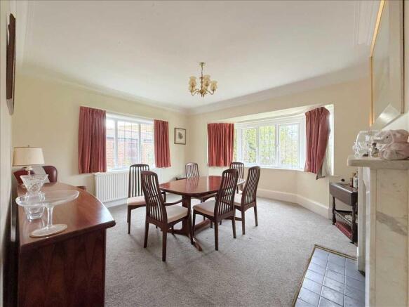 4 bed Detached for sale Image 5