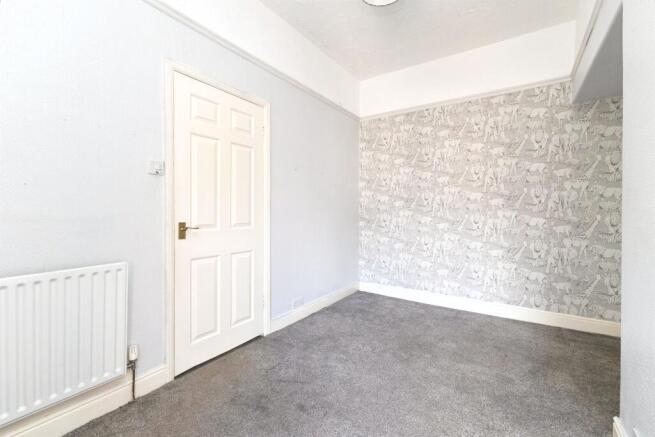3 bed Terraced for sale Image 9