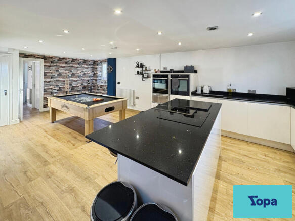 Open Plan Kitchen-Family Room