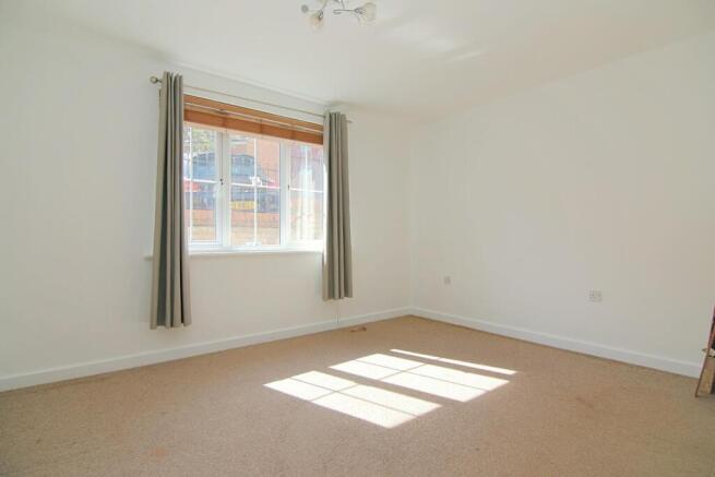 2 bed Apartment for sale Image 8