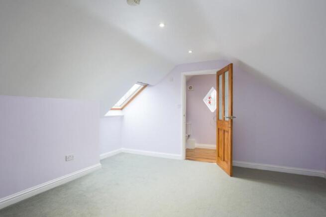 Poppy Meadows Bedroom 3