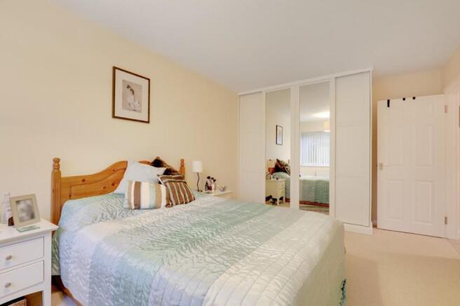 Master bedroom 2.jpg