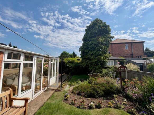 3 bed Semi-Detached for sale Image 12