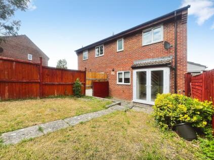 Blagrove Close, Street, BA16