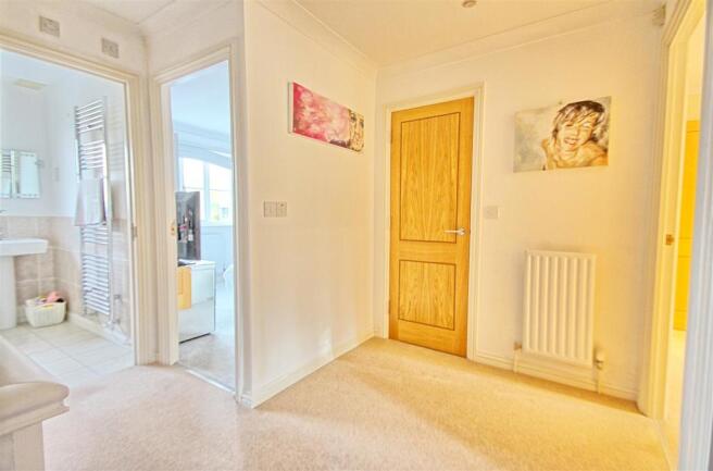 FIRST FLOOR LANDING
