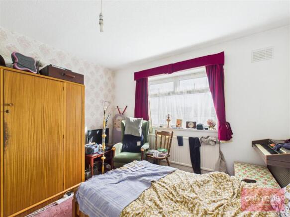 2 bed Semi-Detached Bungalow for sale Image 8