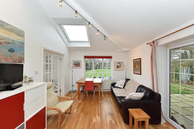 BREAKFAST ROOM