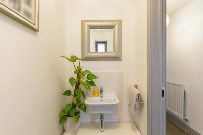SKROWTNIAP004 - WC A.jpg