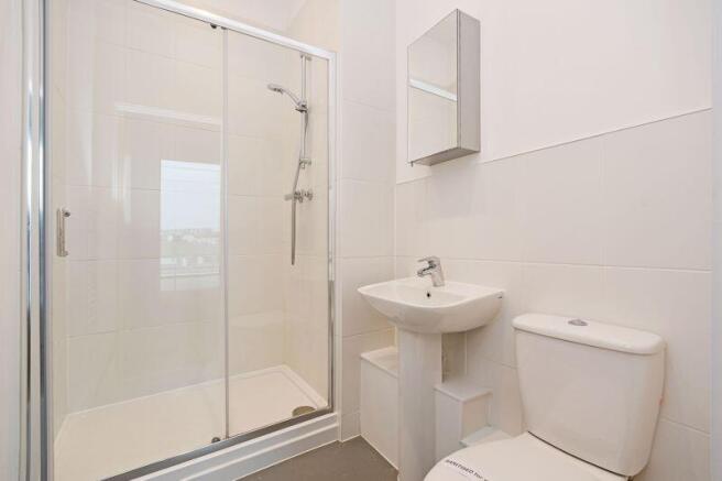 2 bed Apartment to rent Image 8