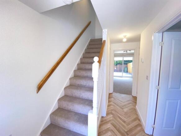 ENTRANCE HALL .jpeg