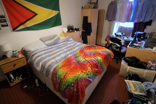 6 bed Terraced to rent Image 4