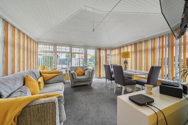 3 bed Link Detached House for sale Image 10