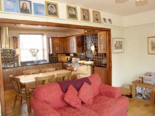 Kitchen Pic 2