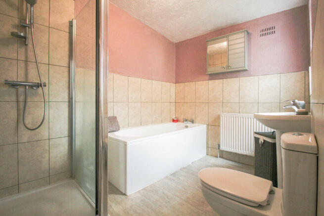 2 bed Terraced for sale Image 8