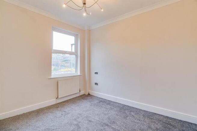 OCCASIONAL BEDROOM/STUDY