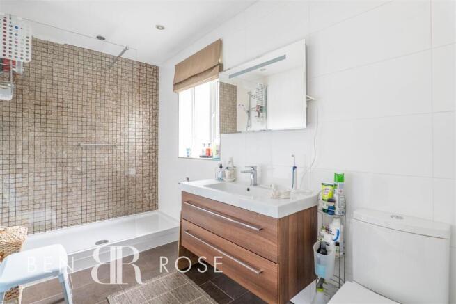 Master Ensuite