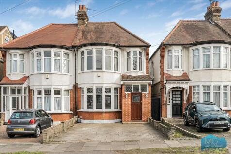 Green Moor Link, London, N21