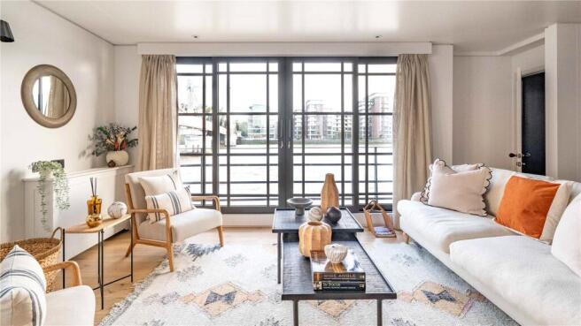 Cadogan Pier, Cheyne Walk, London, SW3 - Lisää