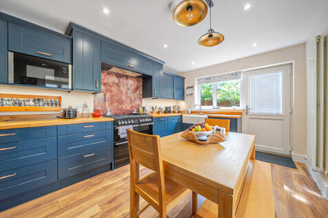 Goose Lane, Hook, RG27