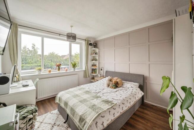 3 bed Terraced for sale Image 11