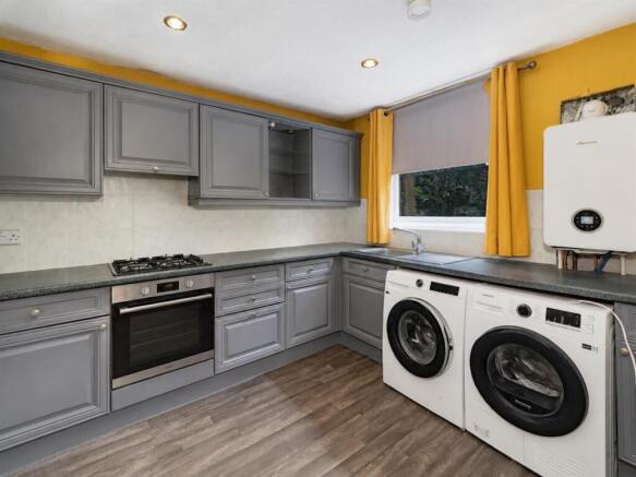 27 Baffin Terrace Dundee-4.jpg