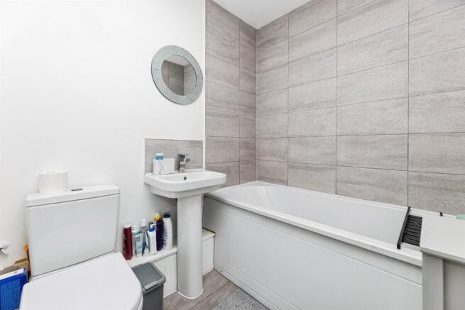 2 bed Semi-Detached for sale Image 5