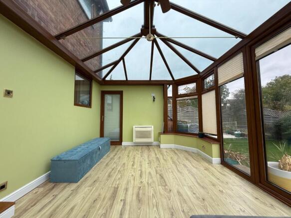 4 bed Detached for sale Image 10