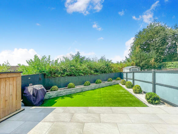 3 bed Semi-Detached for sale Image 8