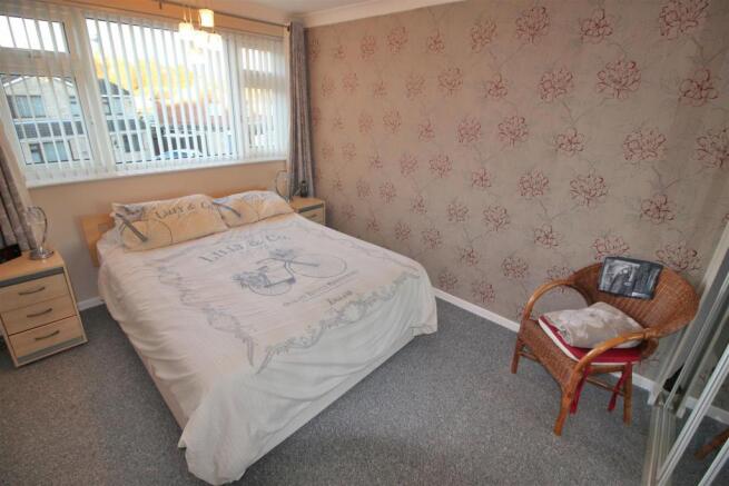 BED1.JPG