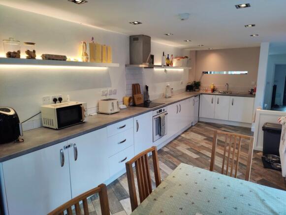 Kitchen/Breakfast Room