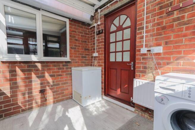 Utility Lean-to