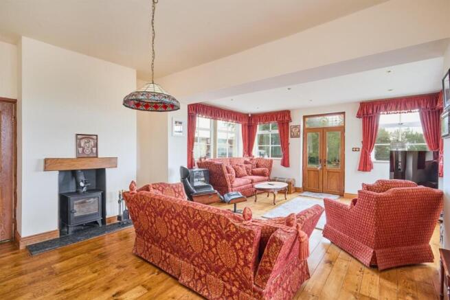 5 bed Character Property for sale Image 4