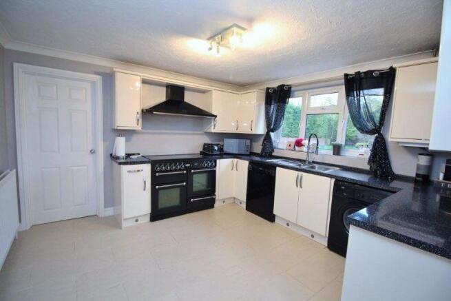 Kitchen/dining...