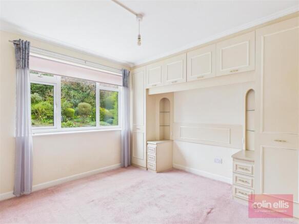 2 bed Ground Flat for sale Image 7