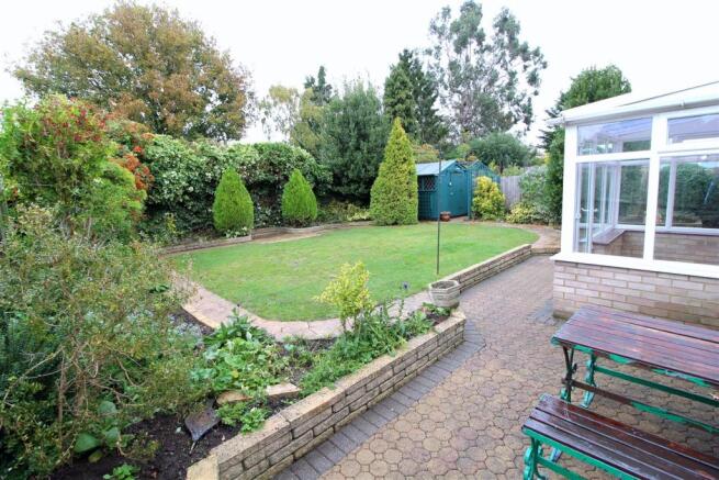 009 Sewell Close - Garden - 1.JPG
