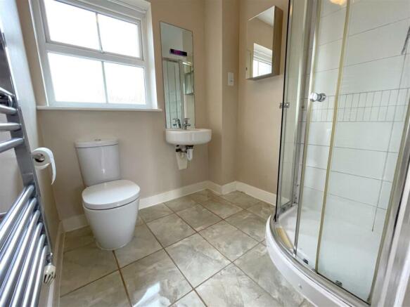 ENSUITE SHOWER ROOM