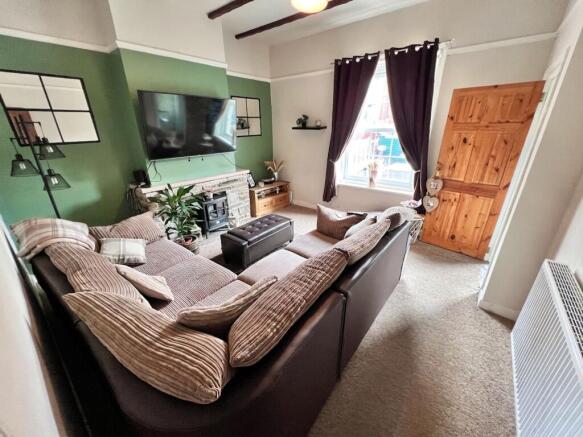 3 bed Terraced to rent Image 9