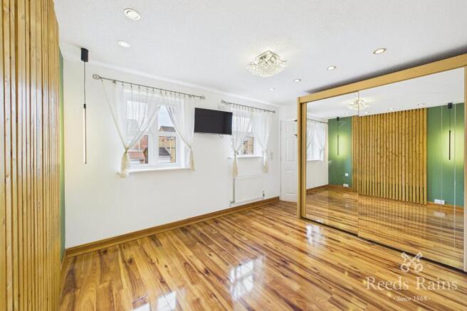 Beachill Drive, Havercroft, Wakefield, West Yorkshire, WF4 photo 5
