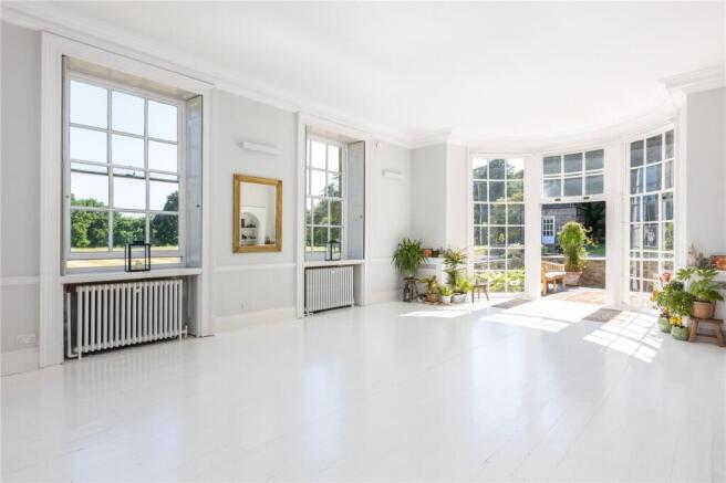 10 bed Detached for sale Image 9