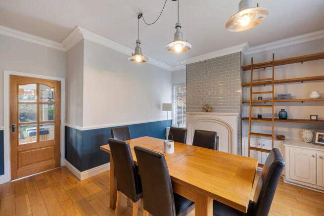 5 bed Detached for sale Image 6
