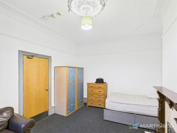 CAM02318G0-PR0567...