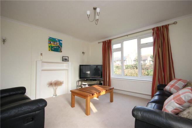 02 Living Room