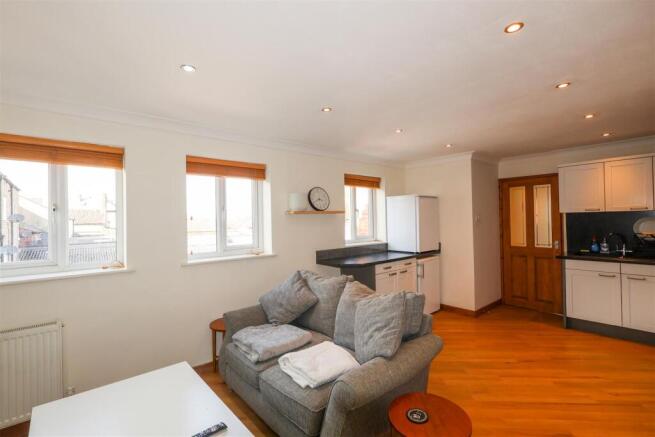 1 bed Apartment for sale Image 12