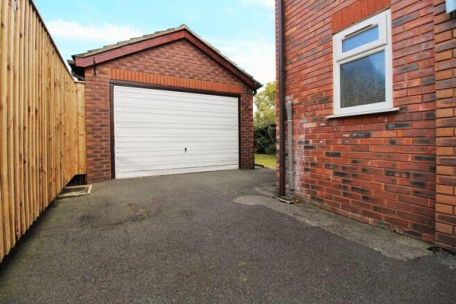 Detached Garage