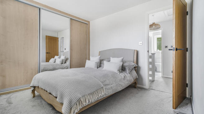 2 bed Semi-Detached for sale Image 12