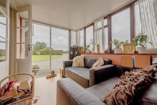 SUN ROOM