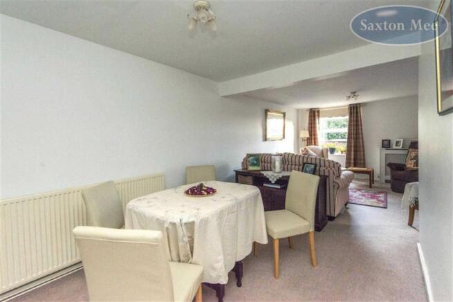 DINING/LIVING ROOM